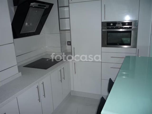 2 makuuhuone Asunto vuokrattavana paikassa Granada kaupunki - 800 € (Ref: 9431090)