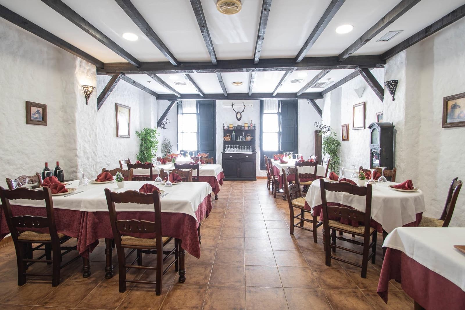 4 bedroom Commercial for rent in Santa Fe - € 1,500 (Ref: 9433469)