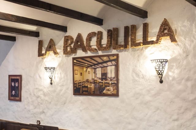 4 Zimmer Gewerbe zu vermieten in Santa Fe - 1.500 € (Ref: 9433469)