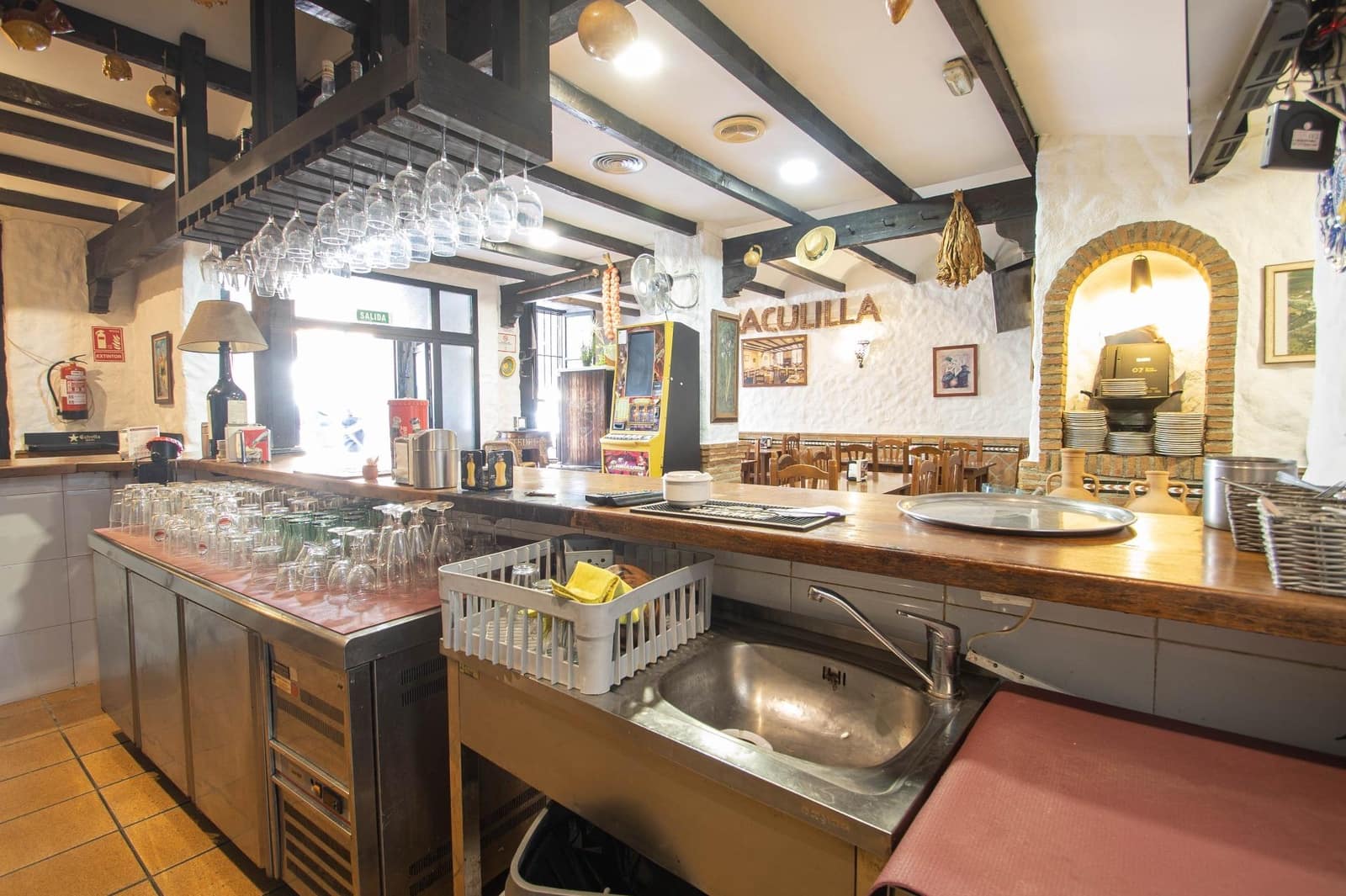 4 bedroom Commercial for rent in Santa Fe - € 1,500 (Ref: 9433469)