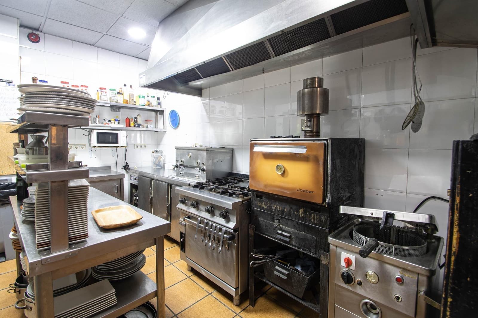 4 bedroom Commercial for rent in Santa Fe - € 1,500 (Ref: 9433469)