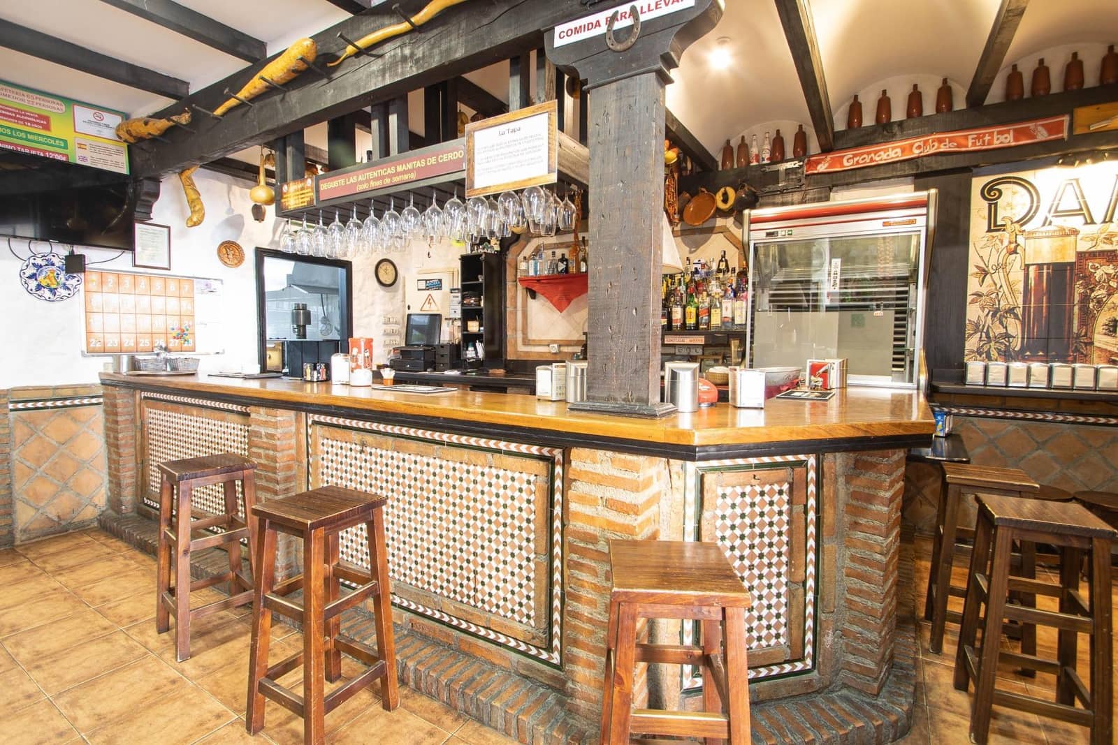 4 bedroom Commercial for rent in Santa Fe - € 1,500 (Ref: 9433469)