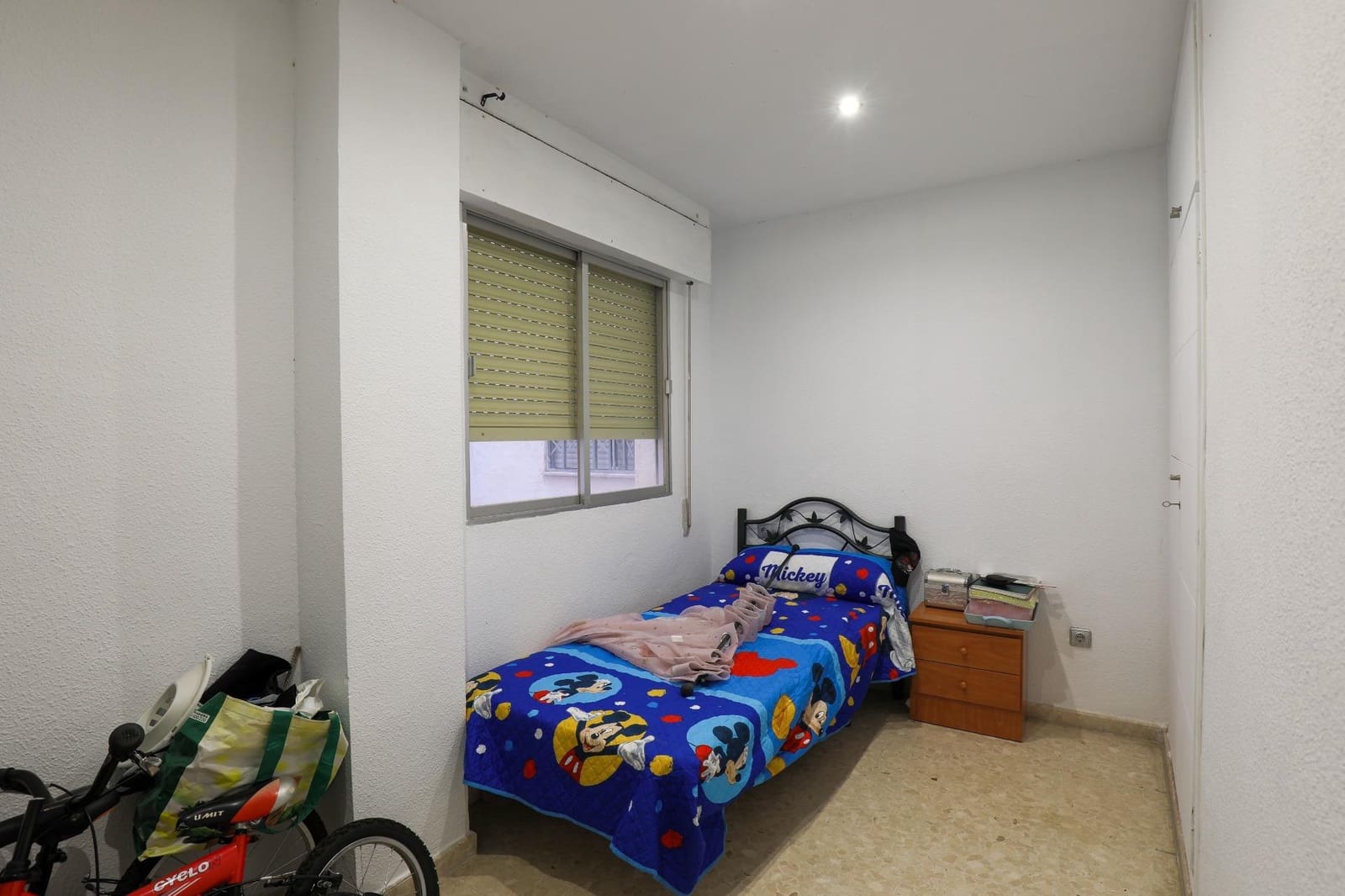 4 slaapkamer Flat te koop in Durcal - € 138.000 (Ref: 9437144)