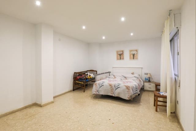 4 slaapkamer Flat te koop in Dúrcal - € 138.000 (Ref: 9437144)