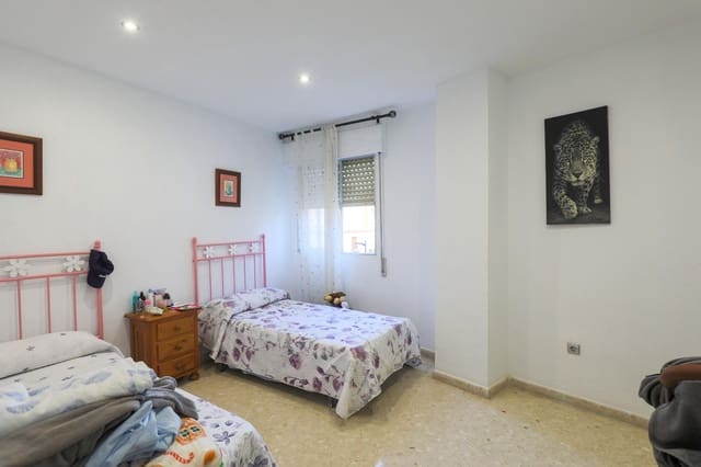 4 slaapkamer Flat te koop in Dúrcal - € 138.000 (Ref: 9437144)