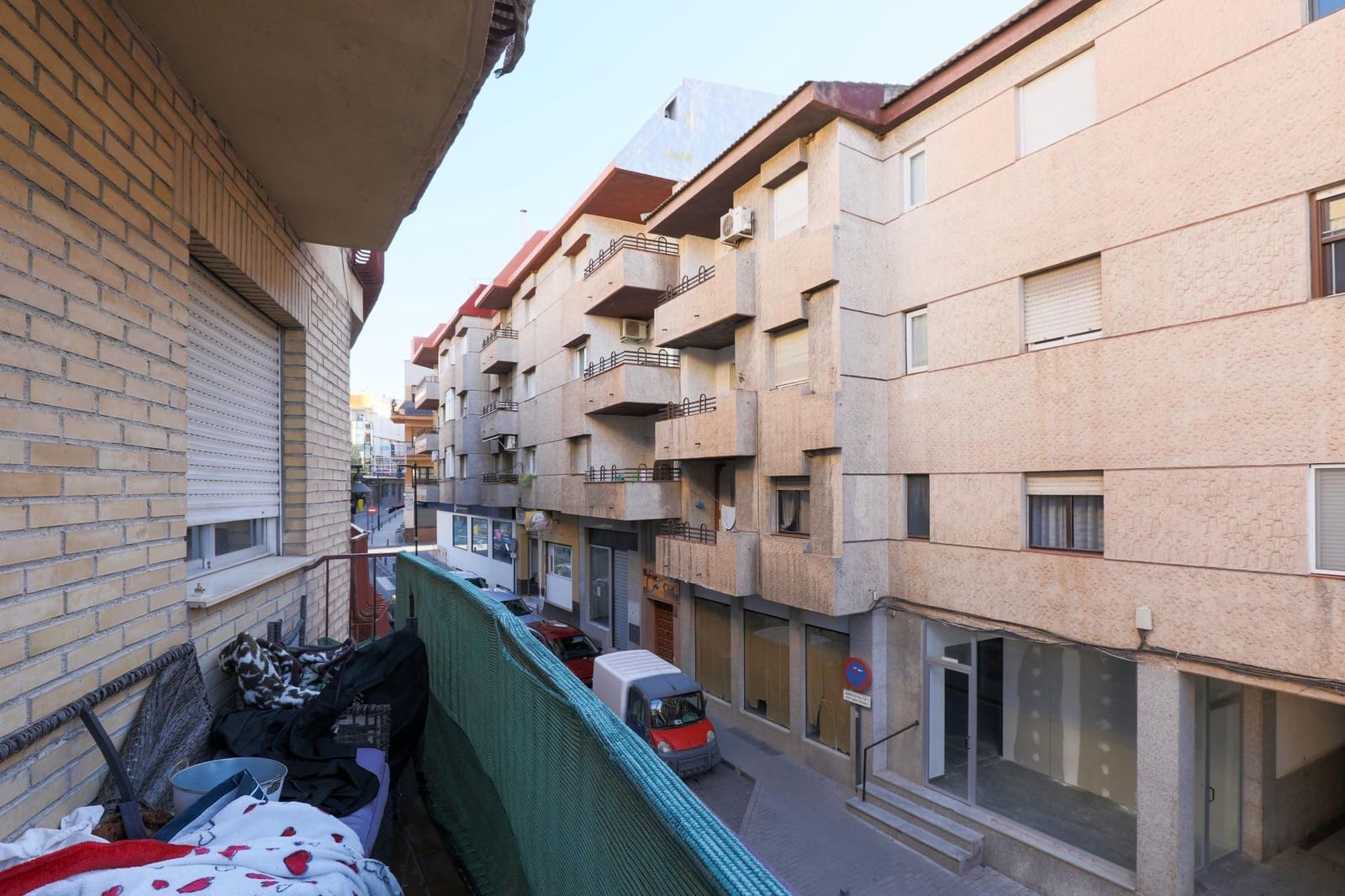 4 slaapkamer Flat te koop in Durcal - € 138.000 (Ref: 9437144)