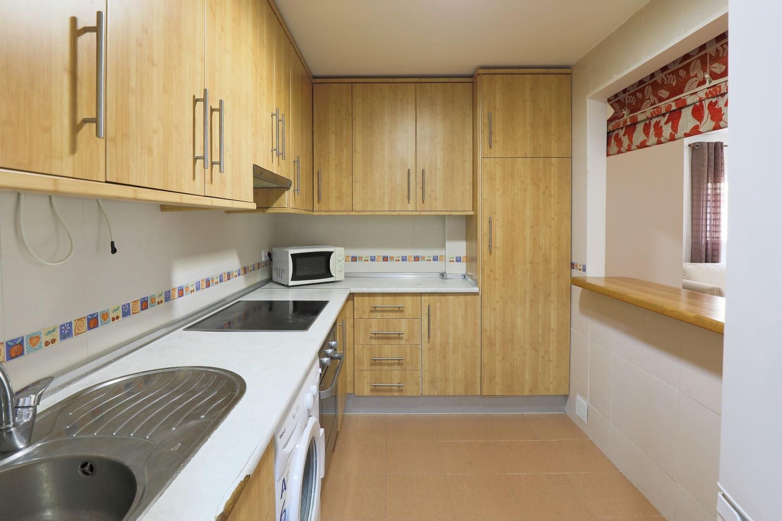 2 bedroom Flat for sale in Las Gabias with garage - € 155,000 (Ref: 9437145)