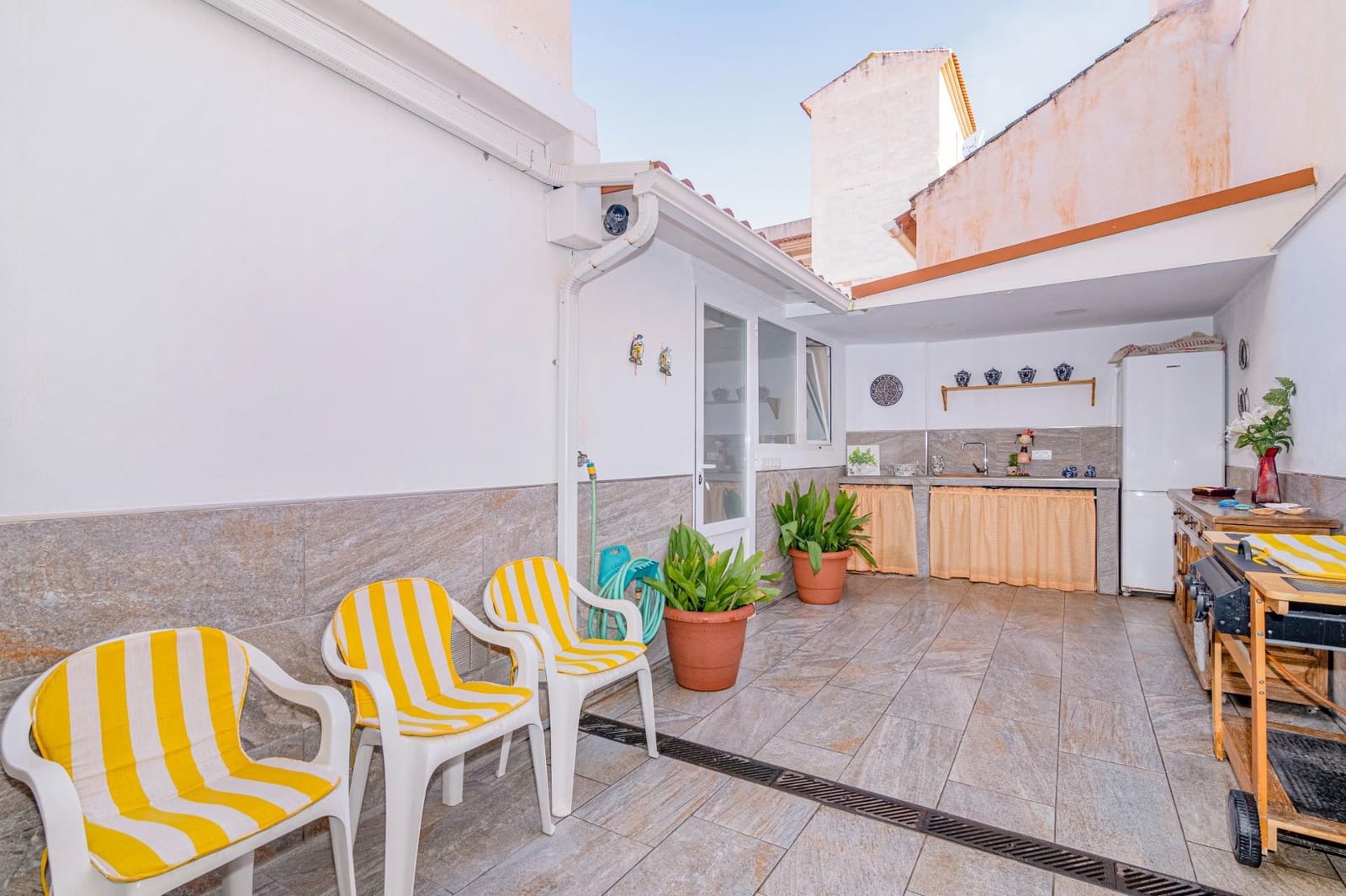 4 makuuhuone Omakotitalo myytävänä paikassa Las Gabias - 199 990 € (Ref: 9437147)