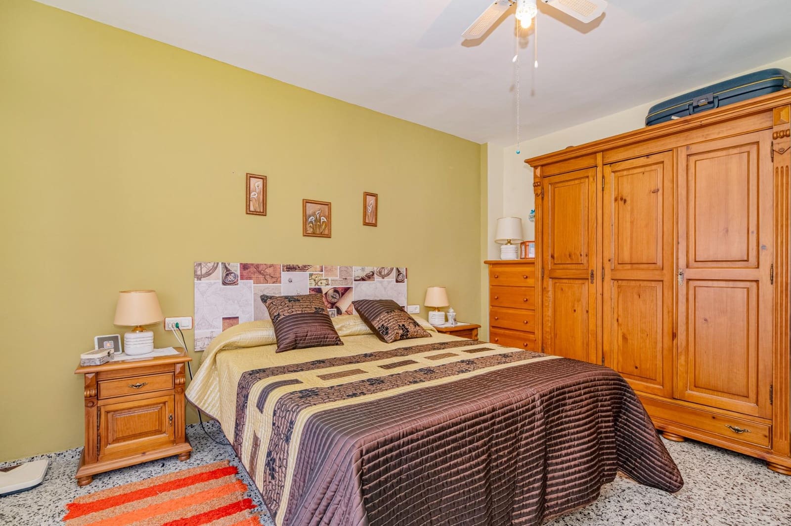 4 makuuhuone Omakotitalo myytävänä paikassa Las Gabias - 199 990 € (Ref: 9437147)