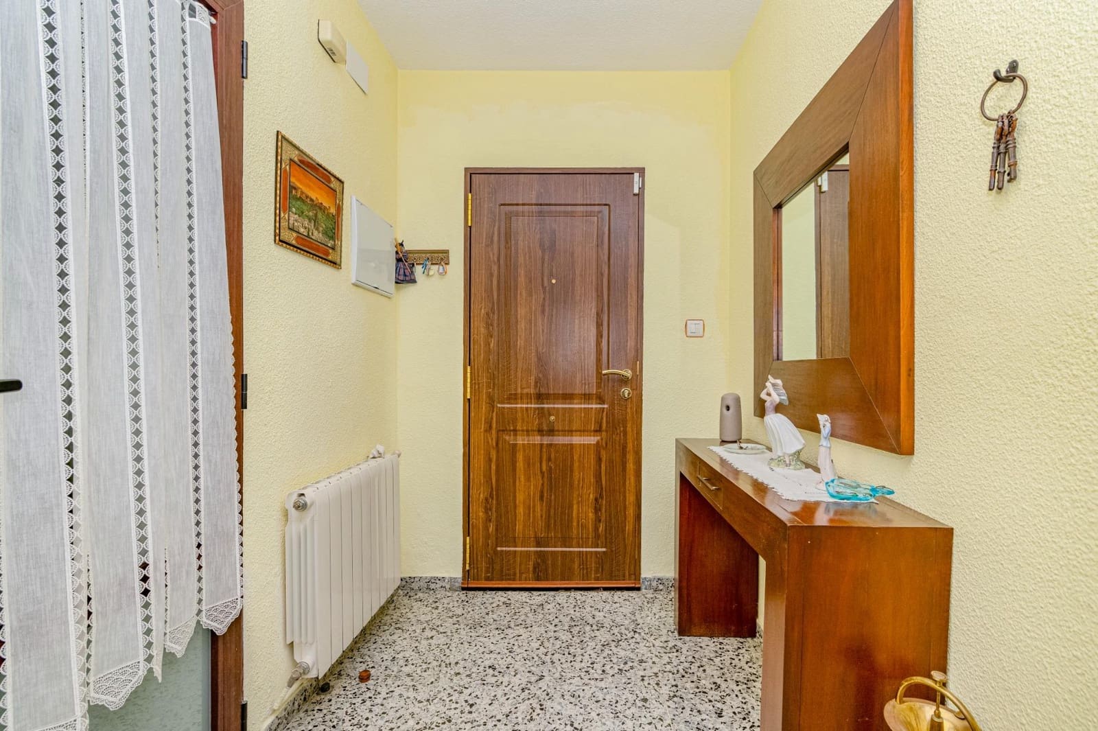 4 makuuhuone Omakotitalo myytävänä paikassa Las Gabias - 199 990 € (Ref: 9437147)