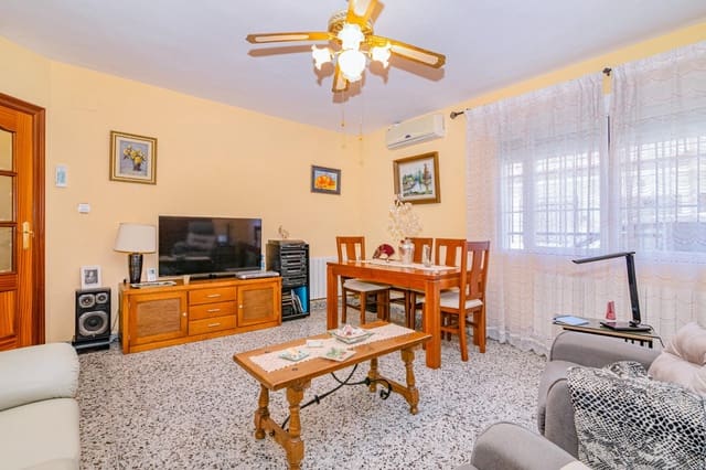 4 makuuhuone Omakotitalo myytävänä paikassa Gabia Grande, Las Gabias - 199 990 € (Ref: 9437147)