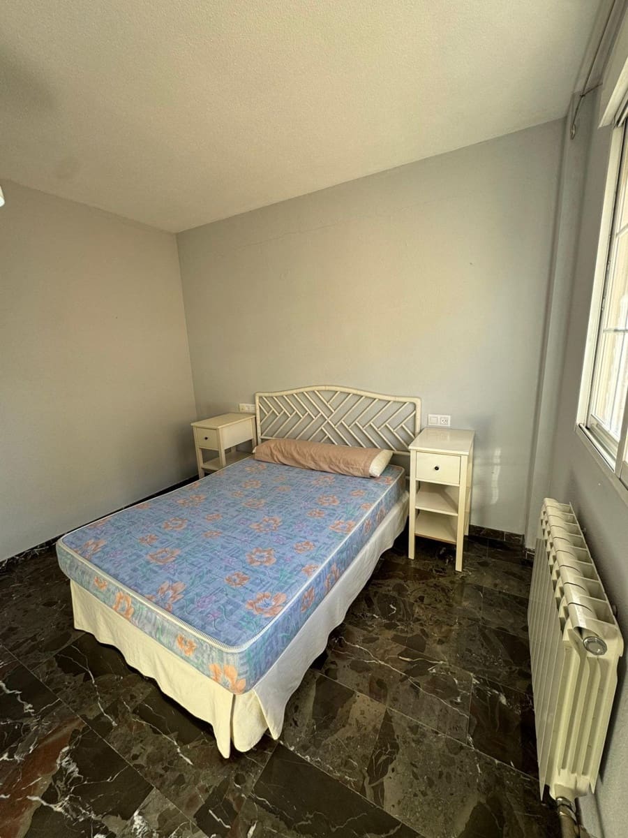 2 soveværelse Lejlighed til leje i Armilla - € 750 (Ref: 9440167)