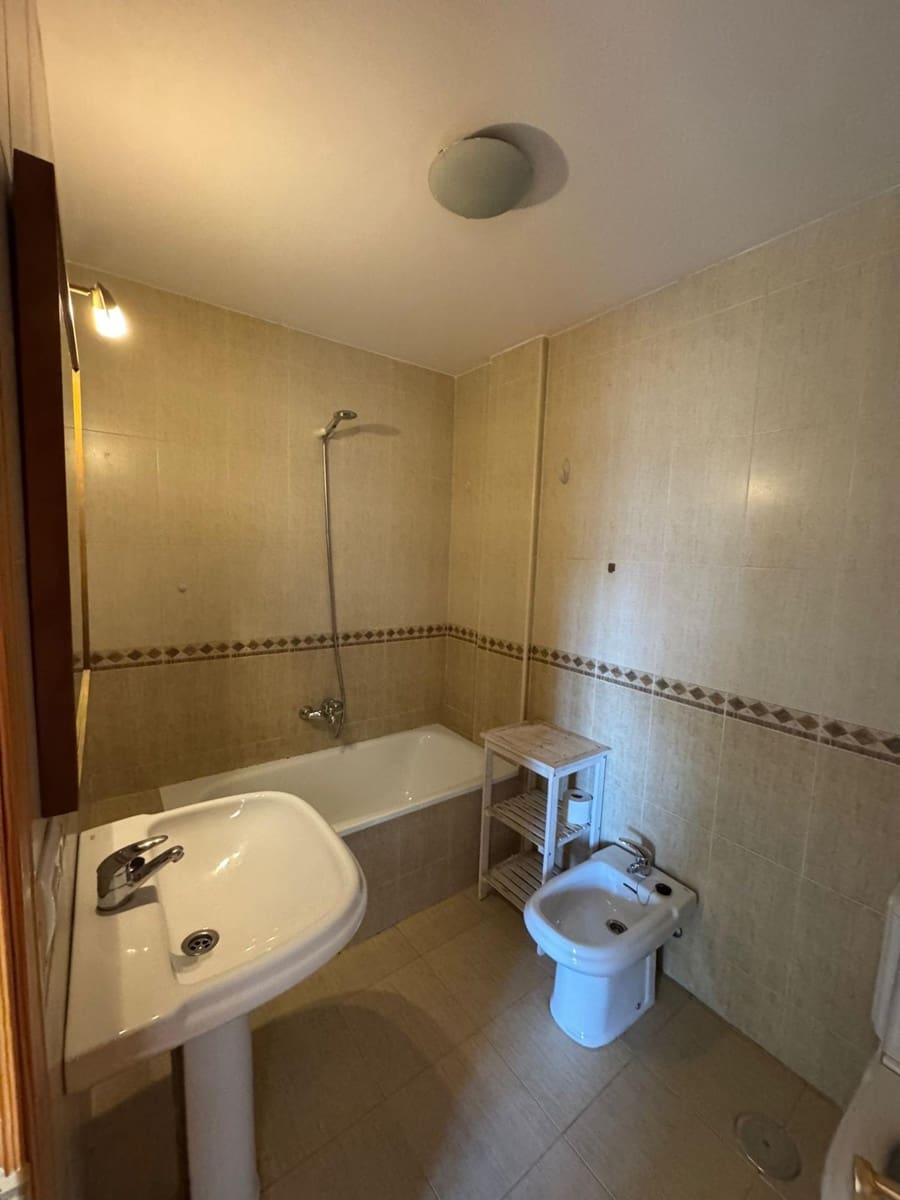 2 soveværelse Lejlighed til leje i Armilla - € 750 (Ref: 9440167)