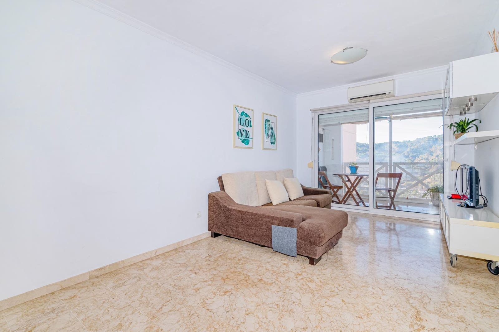 3 bedroom Flat for sale in Cenes de la Vega with pool garage - € 184,000 (Ref: 9446369)