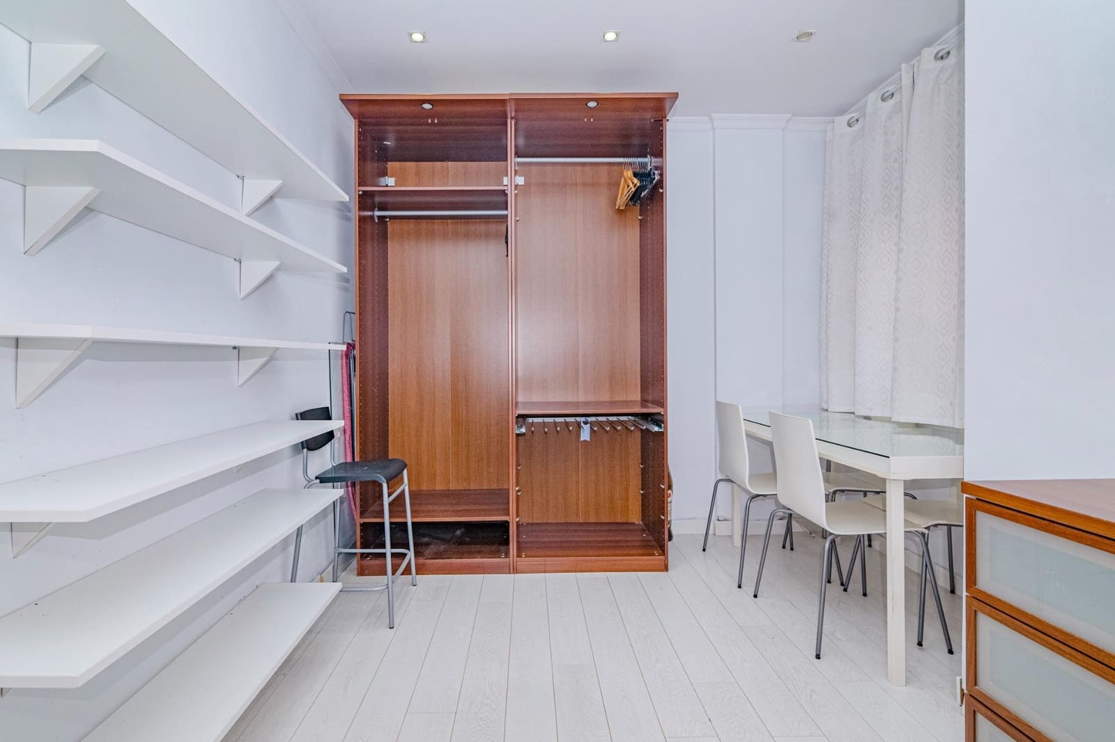 3 bedroom Flat for sale in Cenes de la Vega with pool garage - € 184,000 (Ref: 9446369)