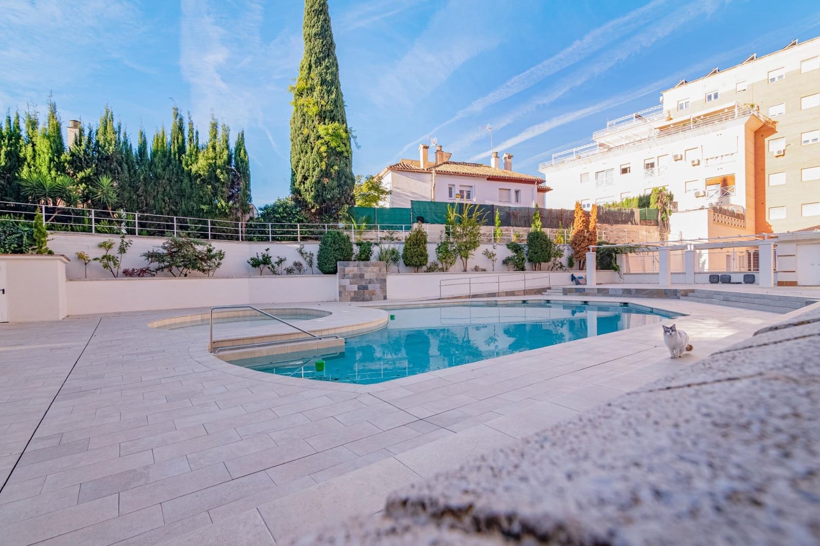 3 bedroom Flat for sale in Cenes de la Vega with pool garage - € 184,000 (Ref: 9446369)