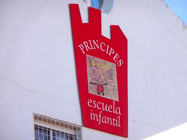 Tontti myytävänä paikassa Peligros - 85 000 € (Ref: 9446370)