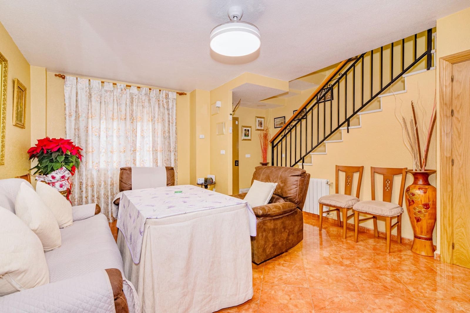 3 bedroom Terraced Villa for sale in Las Gabias with pool - € 239,000 (Ref: 9452159)