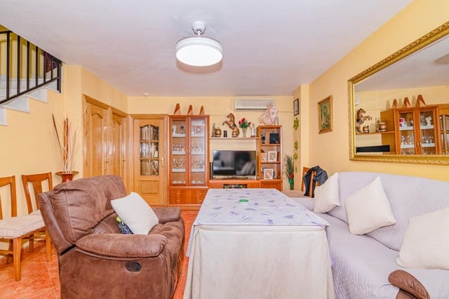 3 bedroom Terraced Villa for sale in Gabia Grande, Las Gabias with pool - € 239,000 (Ref: 9452159)