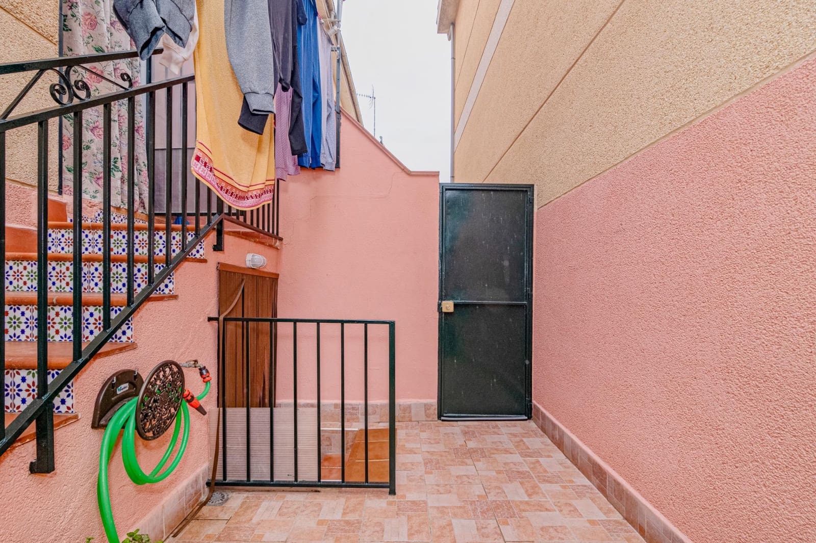 3 bedroom Terraced Villa for sale in Las Gabias with pool - € 239,000 (Ref: 9452159)