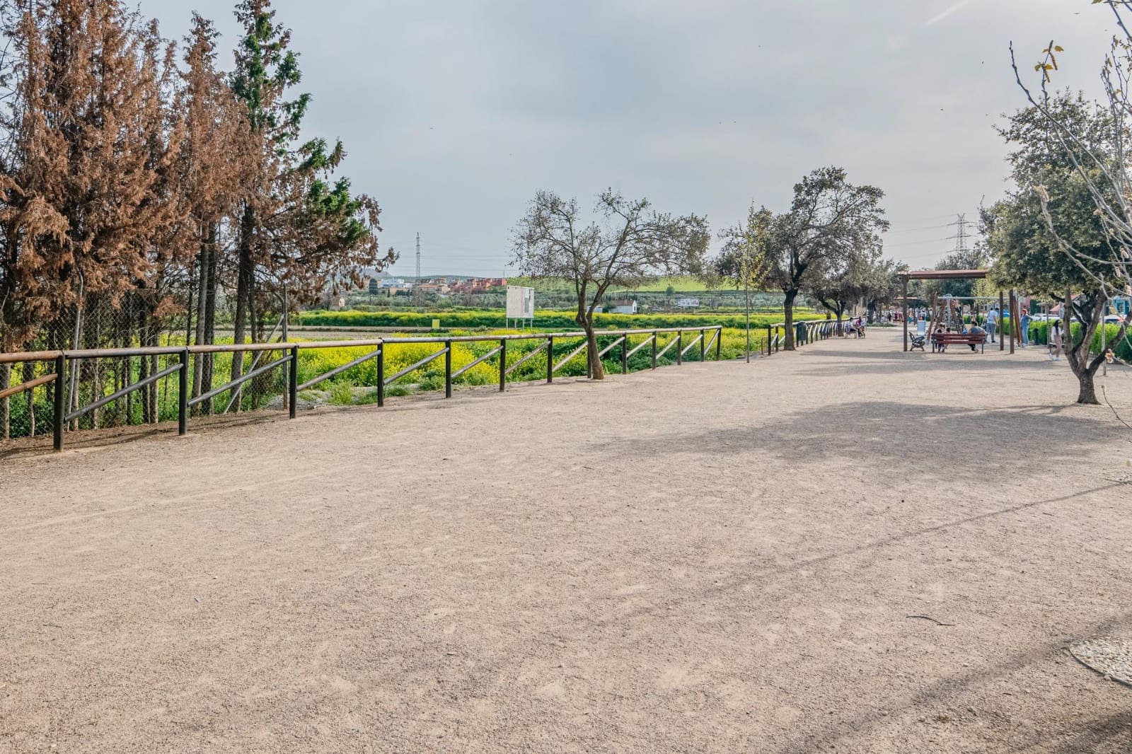 3 bedroom Terraced Villa for sale in Las Gabias with pool - € 239,000 (Ref: 9452159)