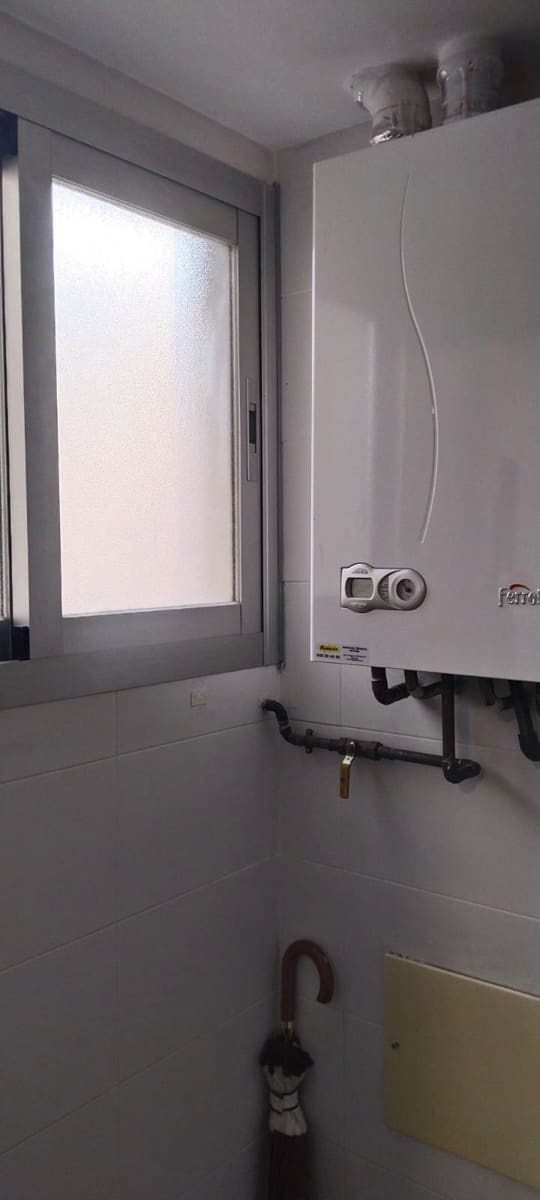 3 quarto Apartamento para arrendar em Granada cidade com piscina - 900 € (Ref: 9488362)