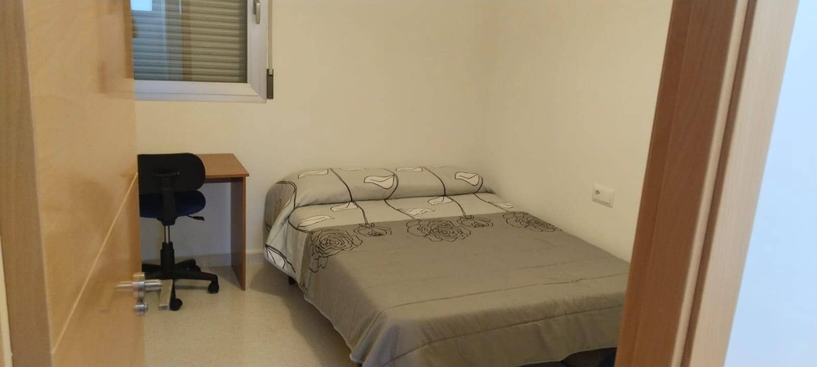 3 quarto Apartamento para arrendar em Granada cidade com piscina - 900 € (Ref: 9488362)