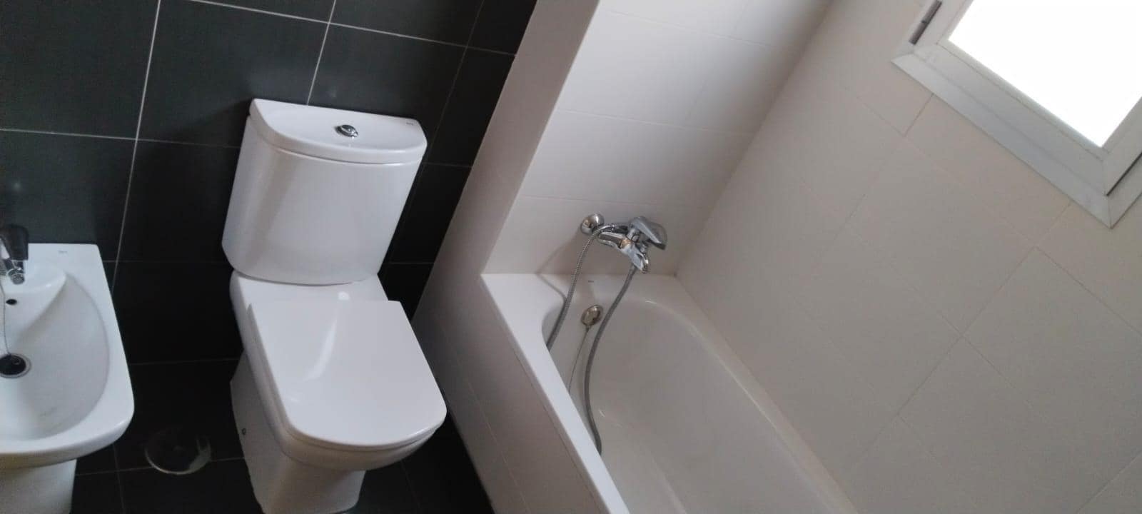 3 quarto Apartamento para arrendar em Granada cidade com piscina - 900 € (Ref: 9488362)