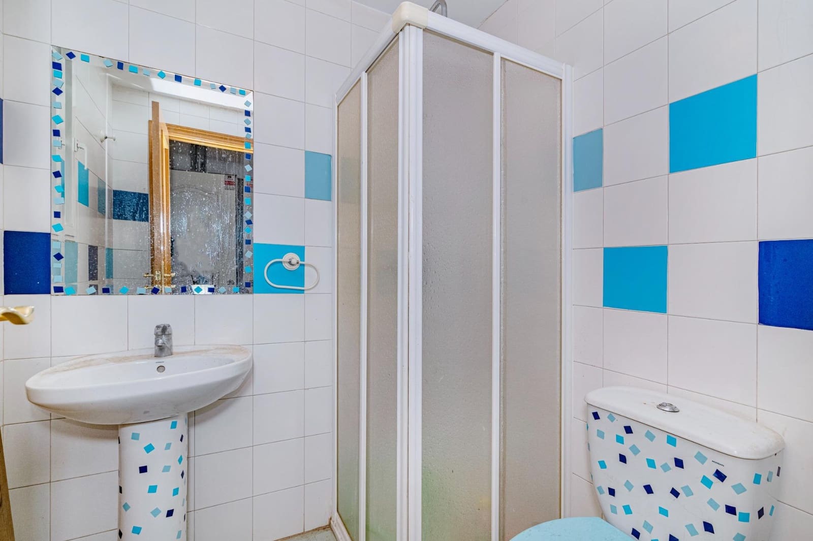 3 bedroom Semi-detached Villa for sale in Albolote with garage - € 265,000 (Ref: 9488363)