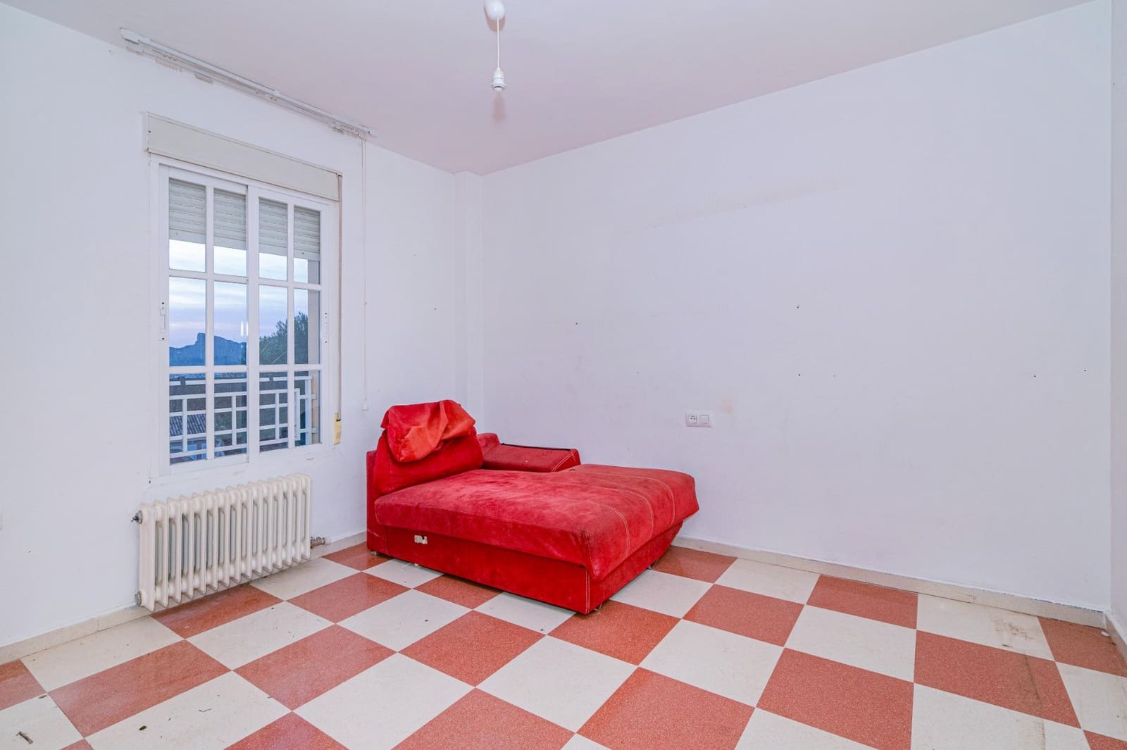 3 bedroom Semi-detached Villa for sale in Albolote with garage - € 265,000 (Ref: 9488363)