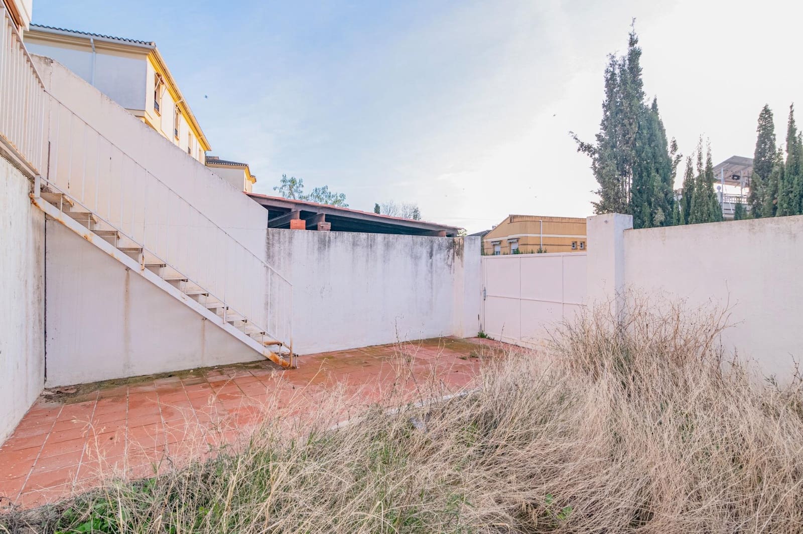 3 bedroom Semi-detached Villa for sale in Albolote with garage - € 265,000 (Ref: 9488363)