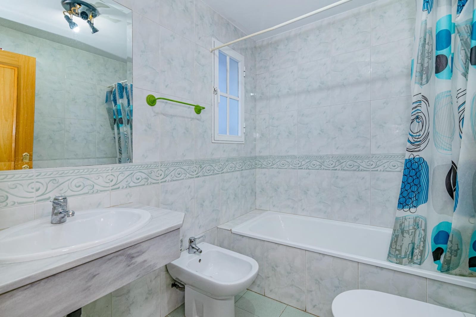 3 bedroom Semi-detached Villa for sale in Albolote with garage - € 265,000 (Ref: 9488363)