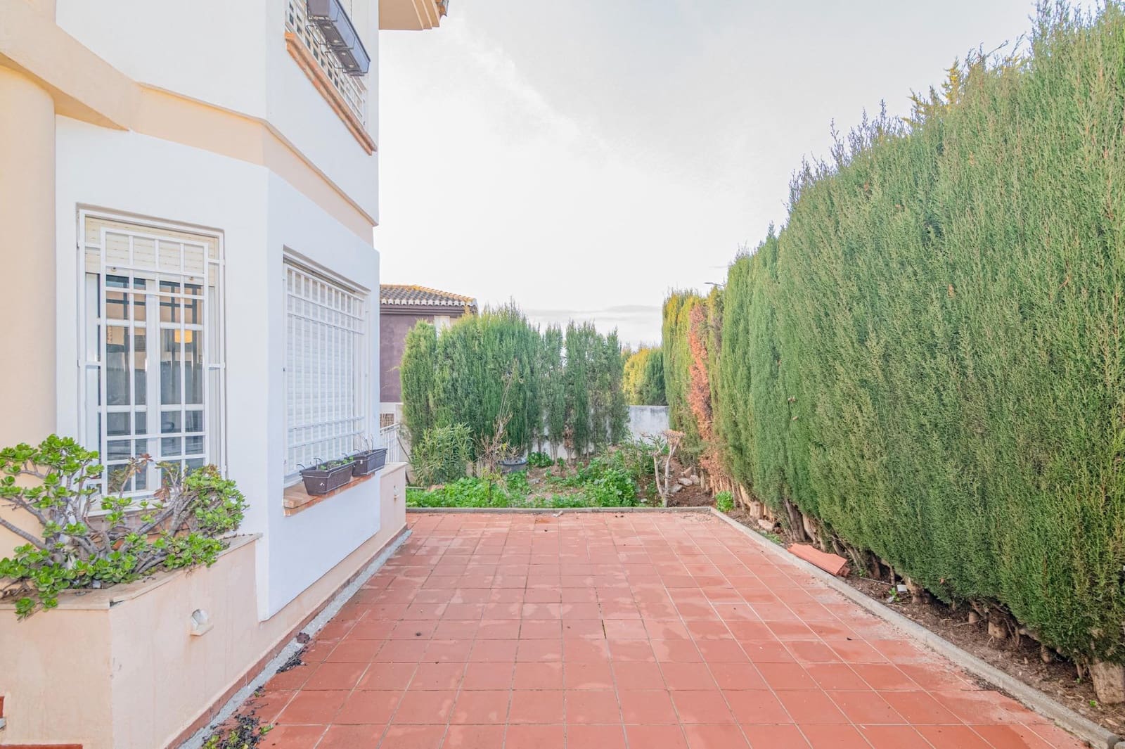 3 bedroom Semi-detached Villa for sale in Albolote with garage - € 265,000 (Ref: 9488363)