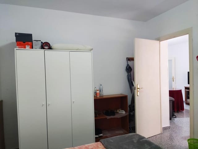 4 soveværelse Lejlighed til salg i Camino de Ronda - Rosaleda, Granada by - € 274.999 (Ref: 9494675)