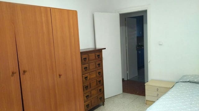 Piso de 4 habitaciones en Camino de Ronda - Rosaleda, Granada ciudad en alquiler - 1.150 € (Ref: 9497274)