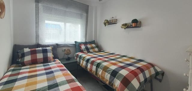 Piso de 2 habitaciones en Salobreña en alquiler - 600 € (Ref: 9497275)