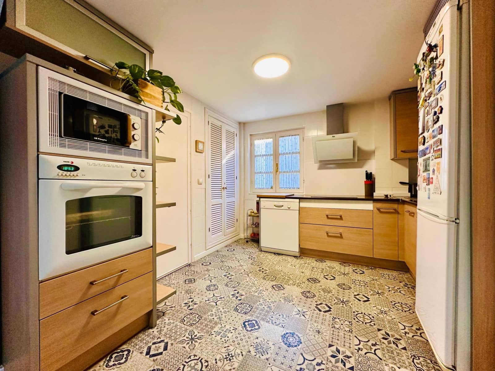 4 slaapkamer Villa te koop in Albolote met zwembad garage - € 350.000 (Ref: 9502403)