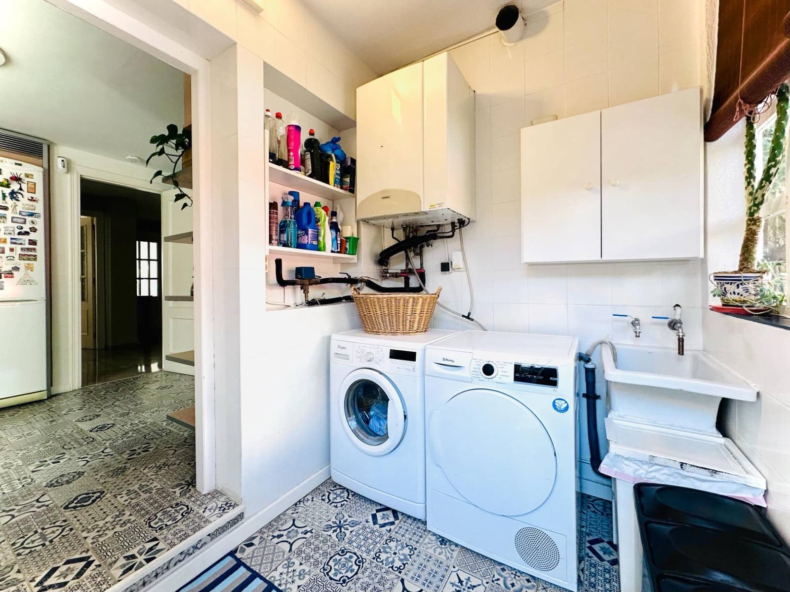 4 slaapkamer Villa te koop in Albolote met zwembad garage - € 350.000 (Ref: 9502403)