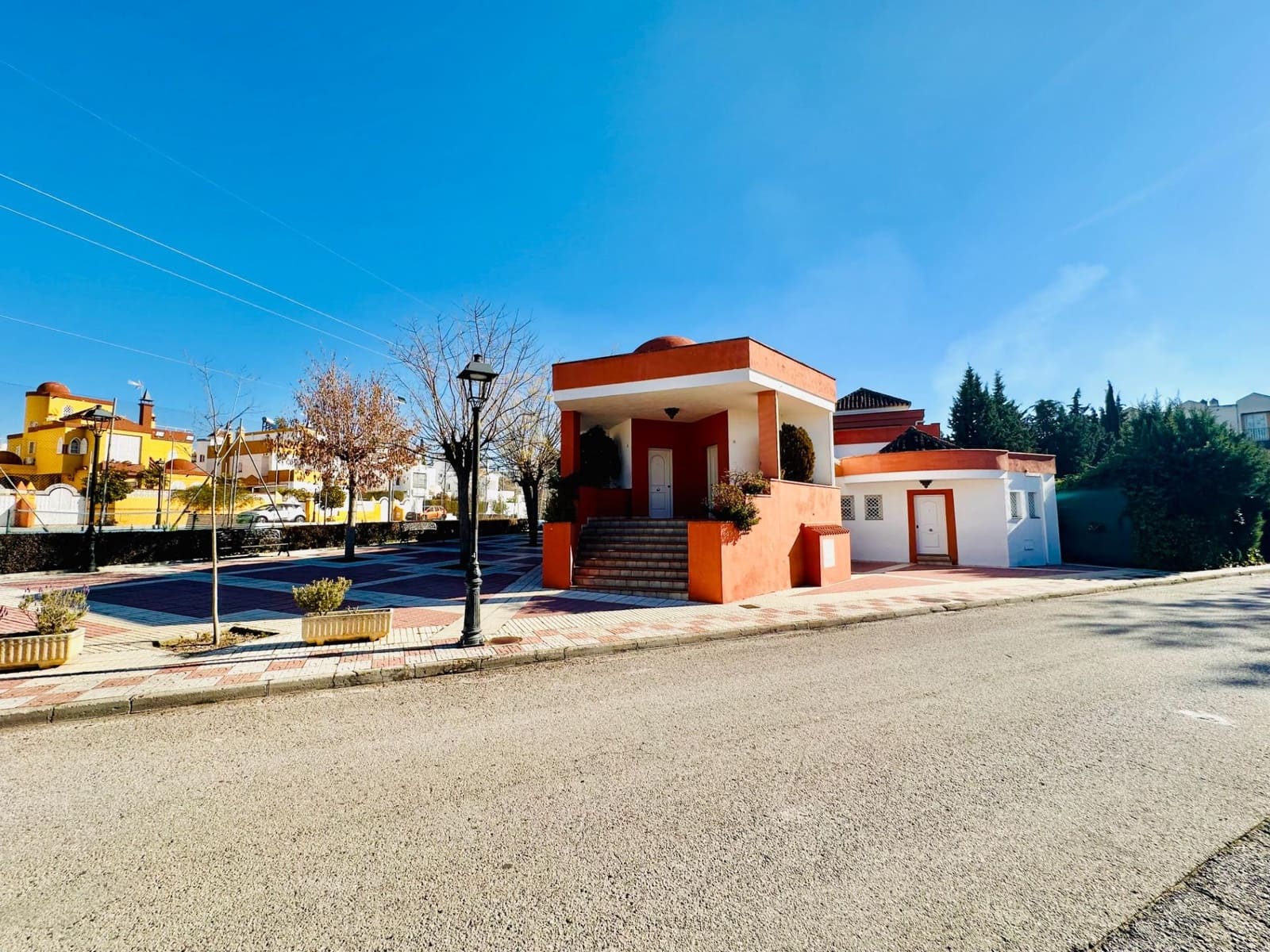 4 slaapkamer Villa te koop in Albolote met zwembad garage - € 350.000 (Ref: 9502403)