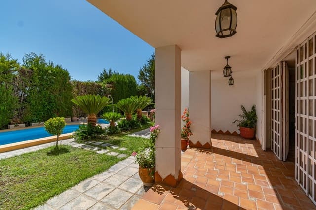 6 bedroom Villa for sale in Albolote with pool garage - € 475,000 (Ref: 9508916)