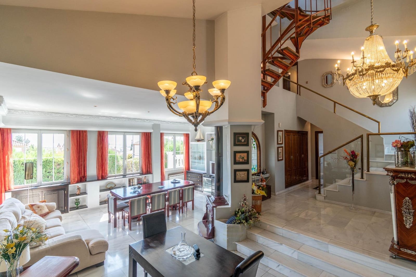 6 bedroom Villa for sale in Albolote with pool garage - € 475,000 (Ref: 9508916)