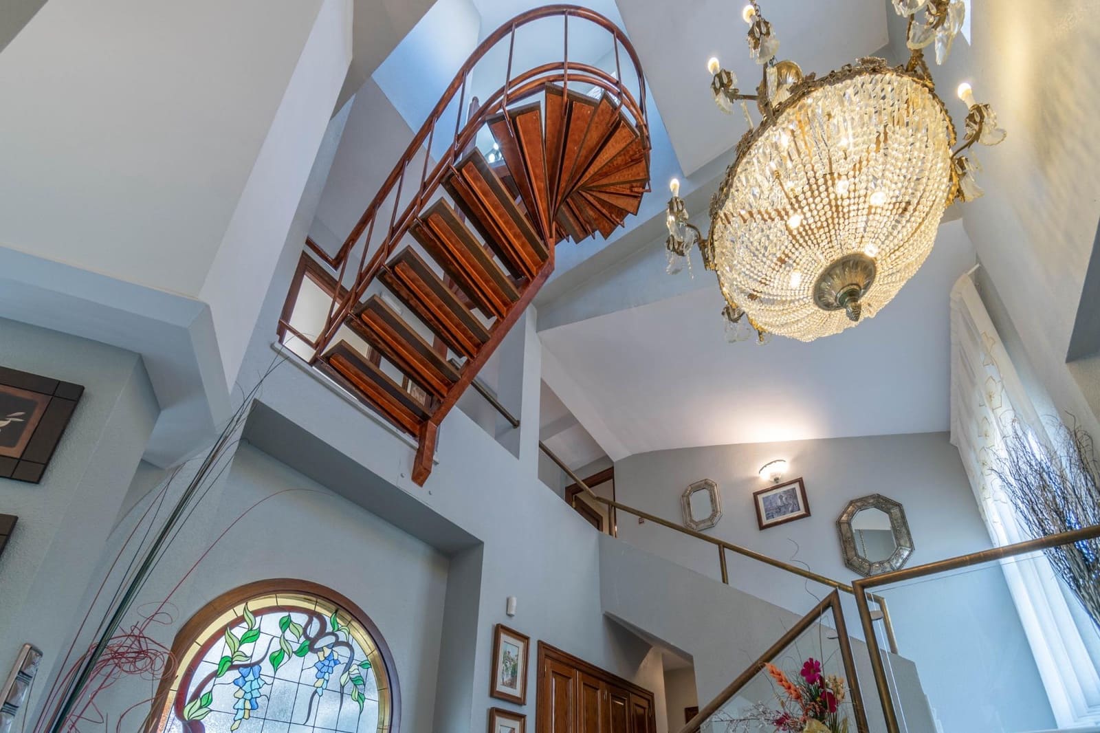 6 bedroom Villa for sale in Albolote with pool garage - € 475,000 (Ref: 9508916)