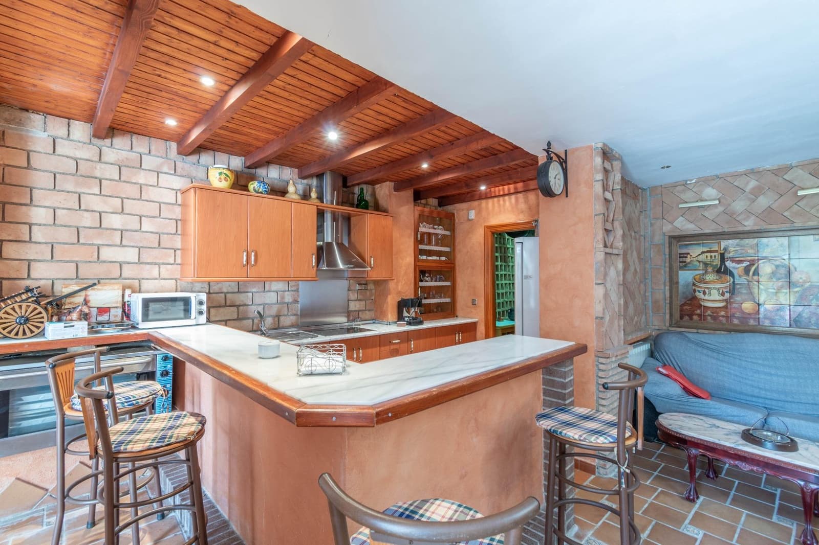 6 bedroom Villa for sale in Albolote with pool garage - € 475,000 (Ref: 9508916)