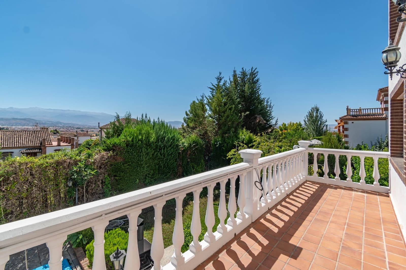 6 bedroom Villa for sale in Albolote with pool garage - € 475,000 (Ref: 9508916)