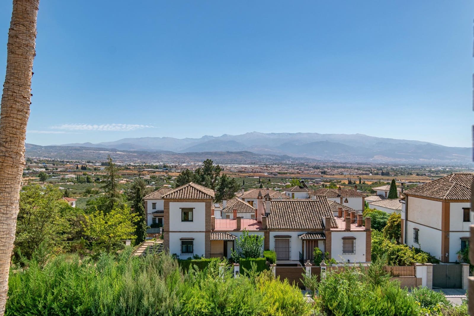 6 bedroom Villa for sale in Albolote with pool garage - € 475,000 (Ref: 9508916)