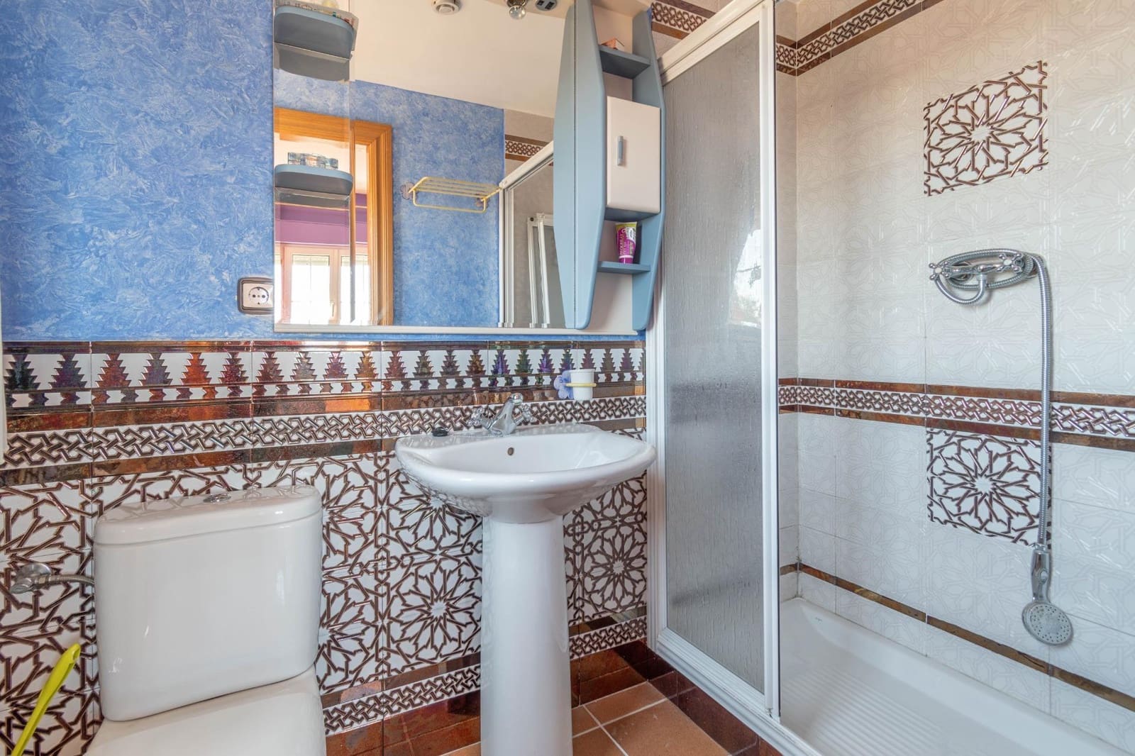 6 bedroom Villa for sale in Albolote with pool garage - € 475,000 (Ref: 9508916)