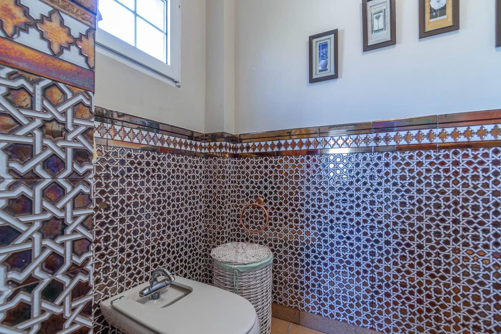 6 bedroom Villa for sale in Albolote with pool garage - € 475,000 (Ref: 9508916)