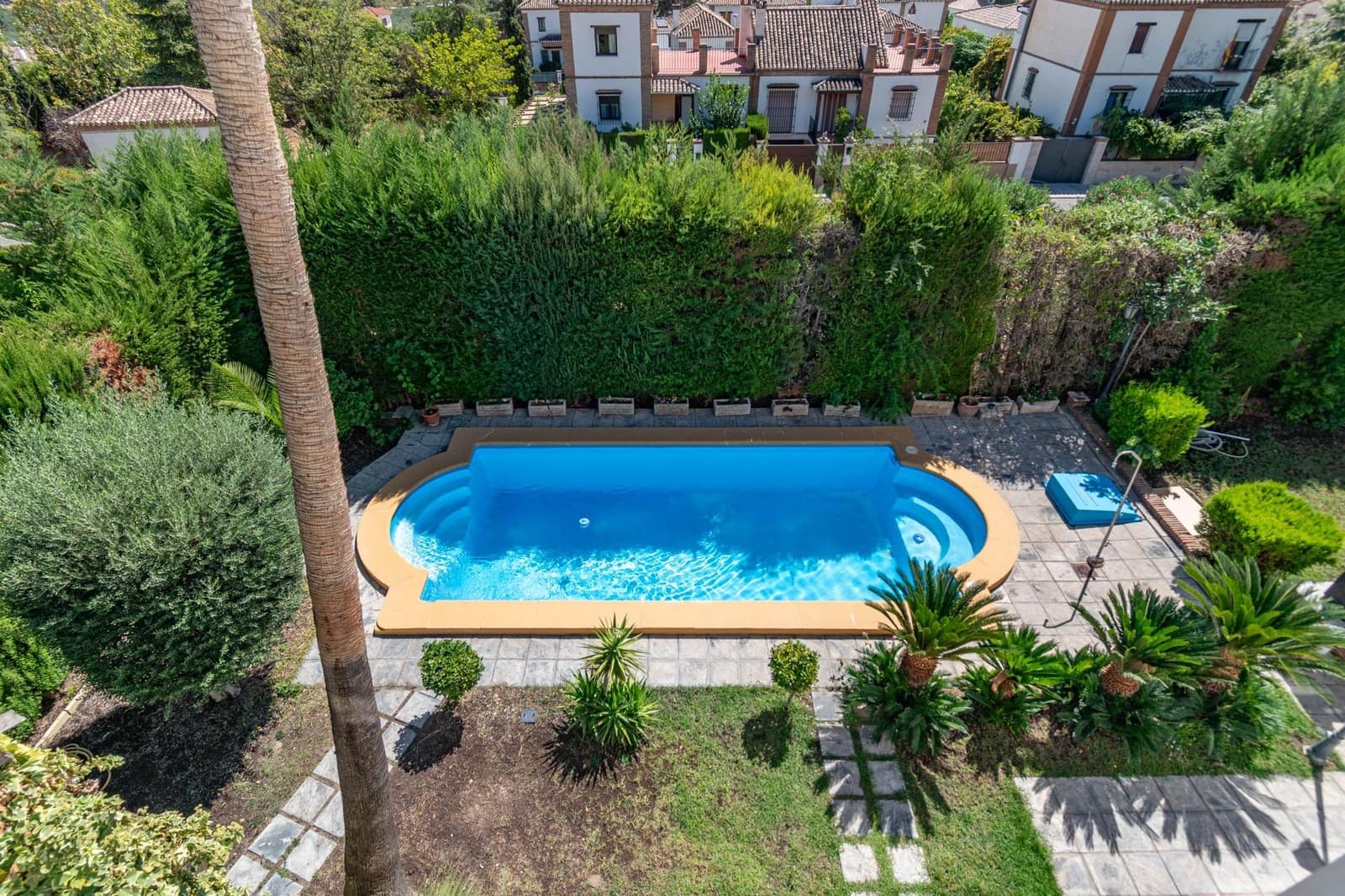 6 bedroom Villa for sale in Albolote with pool garage - € 475,000 (Ref: 9508916)