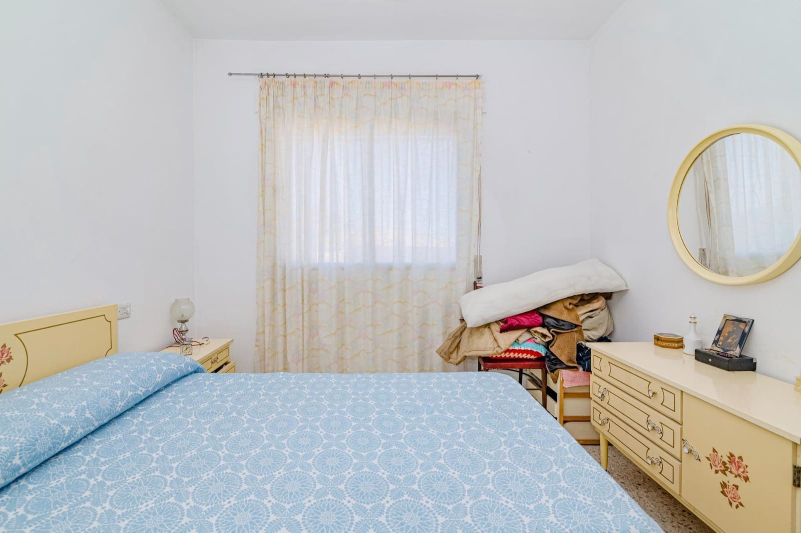 5 makuuhuone Rivitalo myytävänä paikassa La Zubia mukana uima-altaan 
autotalli - 205 000 € (Ref: 9513447)