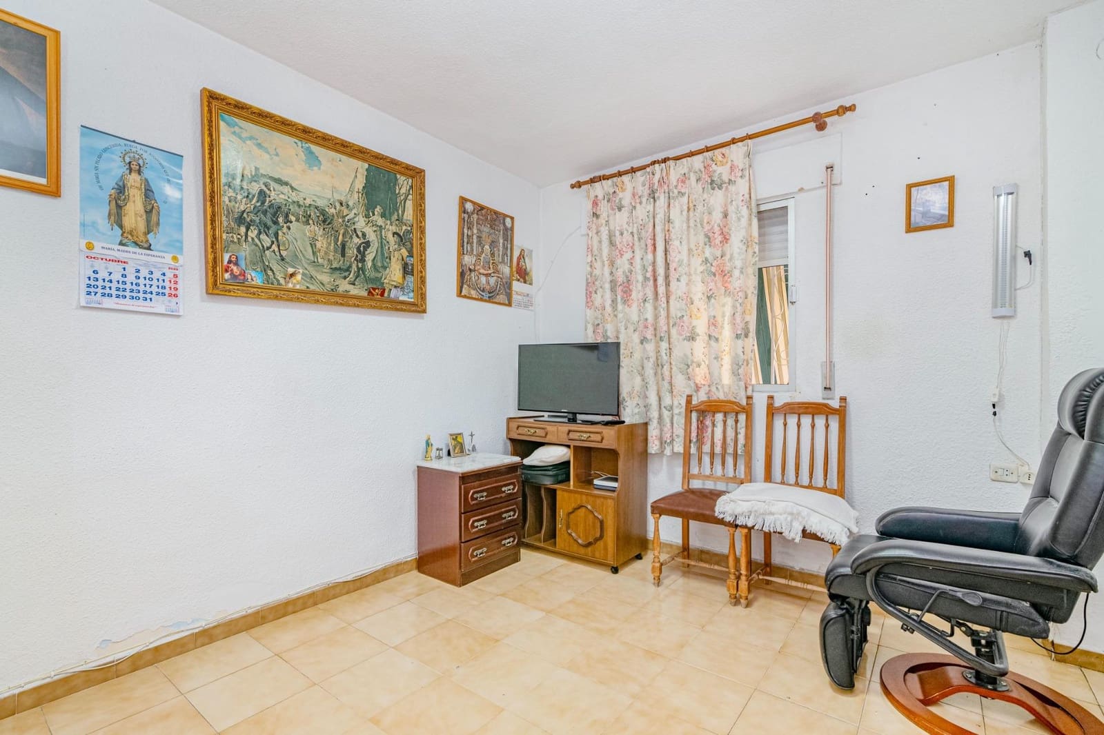 5 makuuhuone Rivitalo myytävänä paikassa La Zubia mukana uima-altaan 
autotalli - 205 000 € (Ref: 9513447)